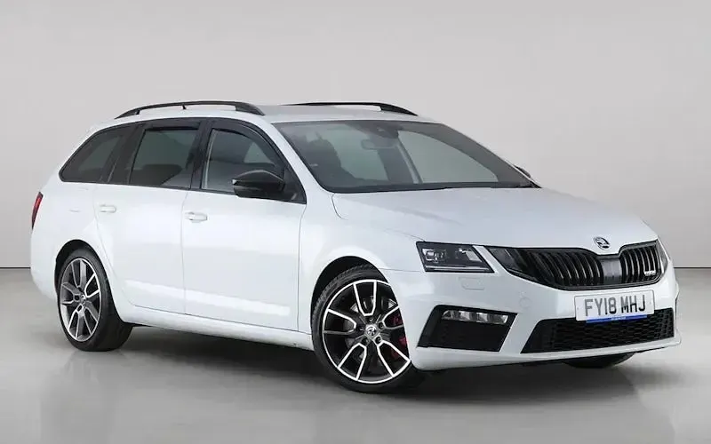Used Skoda Octavia vRS 230 HP (169 kW) 2018 Estate