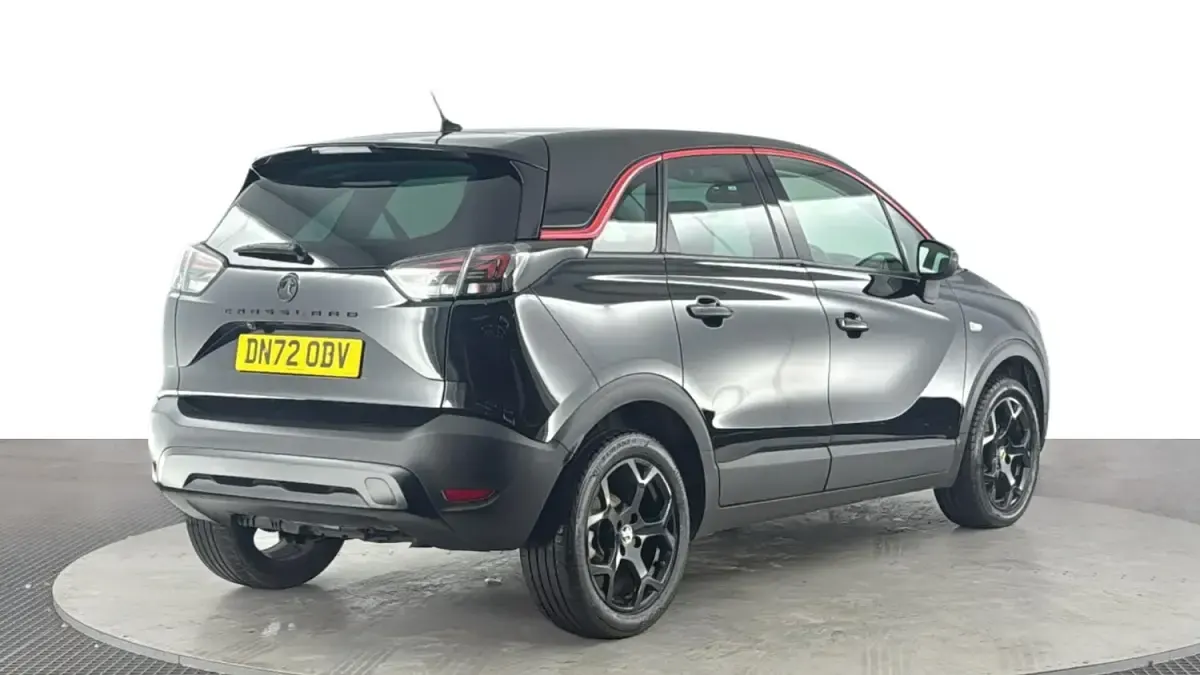 Usado Vauxhall Crossland GS Line 110 CV (80 kW) 2022 Negro SUV