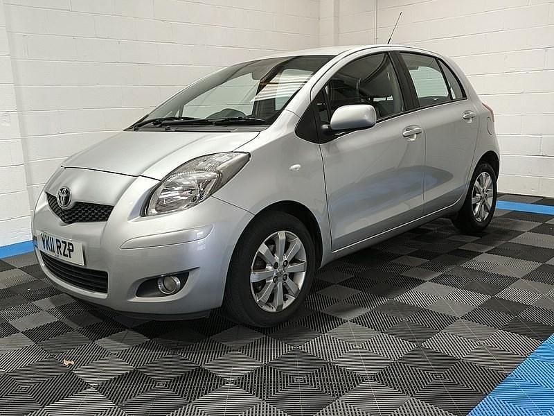 Used Toyota Yaris 2011 Silver Hatchback