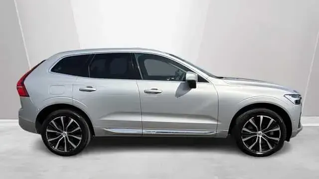 Usado Volvo XC60 Ultra 247 CV (181 kW) 2024 Plateado SUV