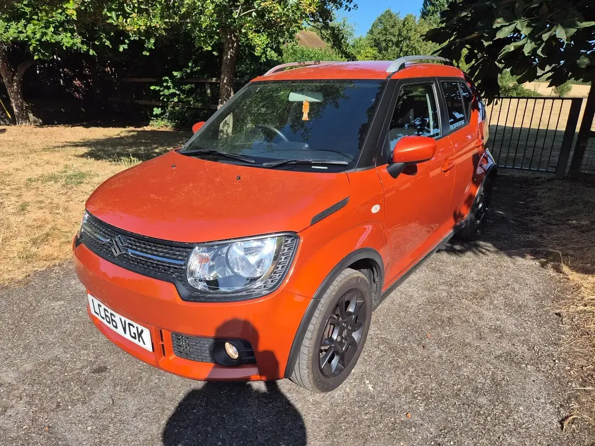 Used Suzuki Ignis SZ-T 90 HP (66 kW) 2017 Orange SUV
