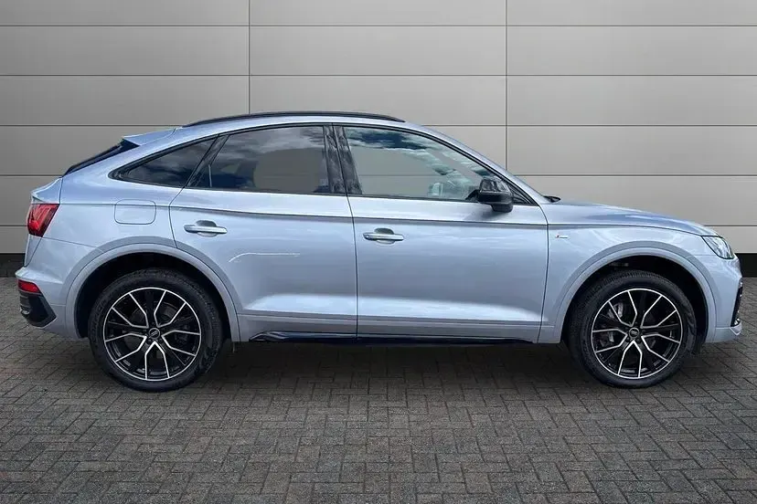 Used Audi Q5 Sportback Black Edition 204 HP (150 kW) 2024 Silver SUV
