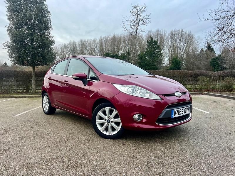 Red Used 2009 Ford Fiesta Zetec Hatchback | £1,850 (Fair price) - Image 1/4