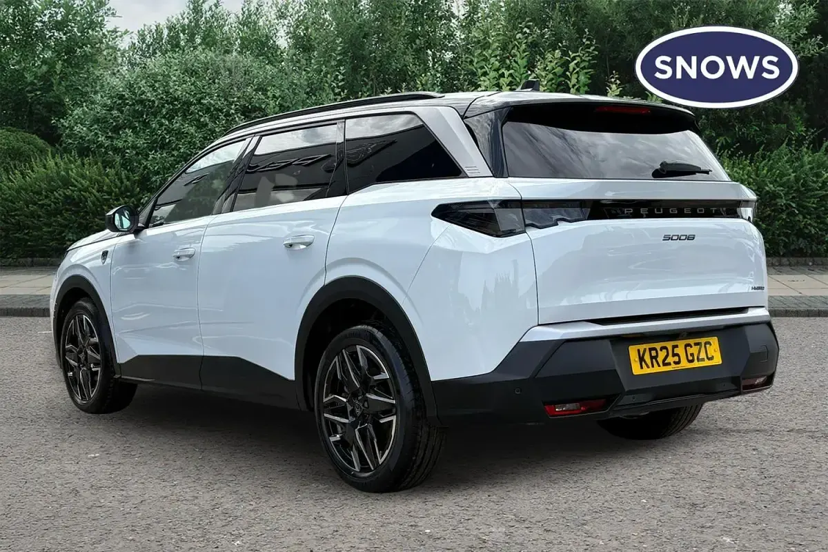 Used Peugeot 5008 GT 136 HP (100 kW) 2025 Okenite white SUV