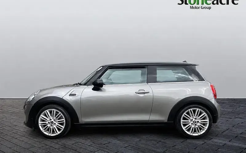 Used Mini Cooper Hatch 136 HP (100 kW) 2017 Hatchback