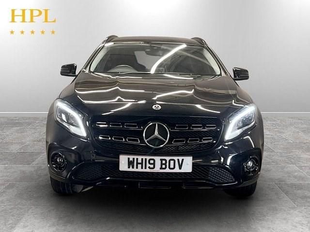 Used Mercedes GLA180 Urban 122 HP (89 kW) 2019 Black SUV