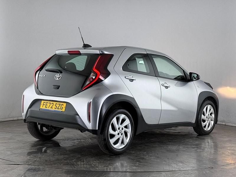Used Toyota Aygo X PURE 2022 Silver SUV