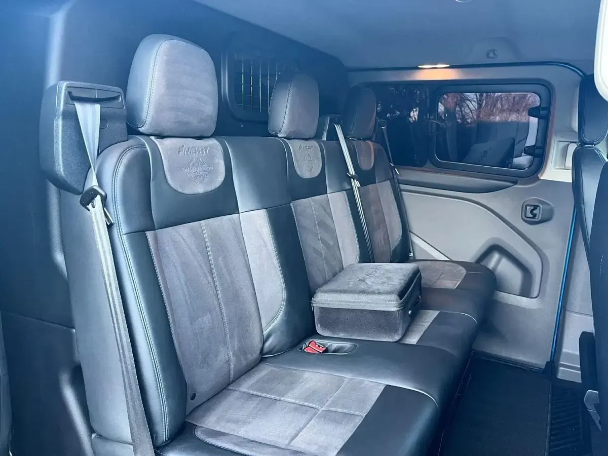 Used Ford Transit Custom Limited 185 HP (136 kW) 2020 Blue Van