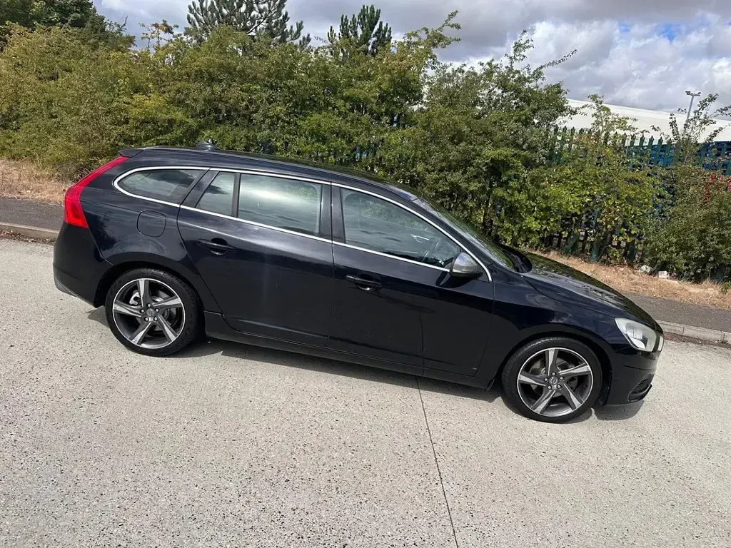 Used Volvo V60 R-Design 2013 Black Estate