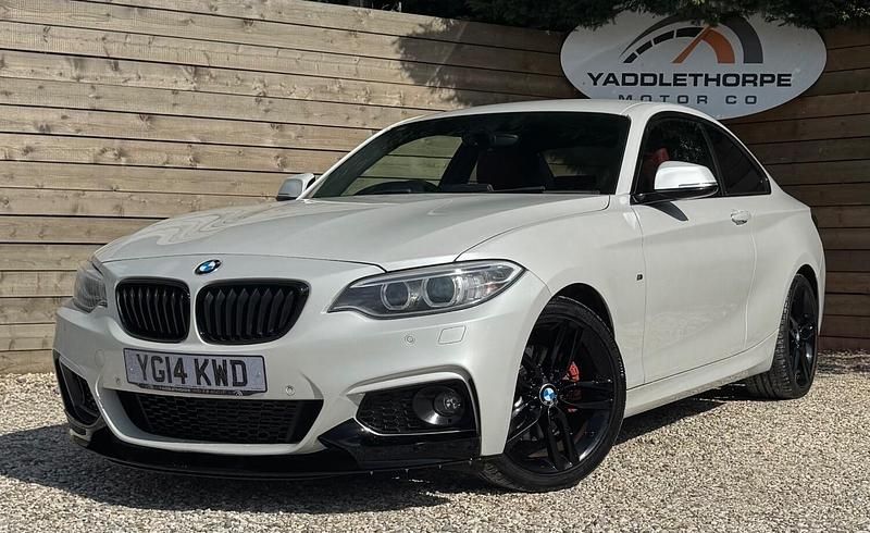 White Used 2014 BMW 220 M Sport Coupe | £7,995 (Fair price) - Image 1/4