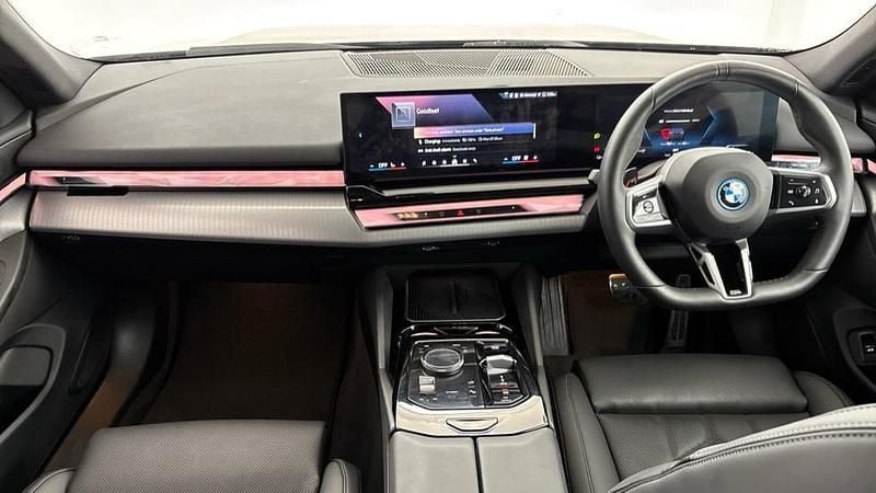 Used BMW i5 M Sport 246 kW (335 HP) 2025 Black Sedan