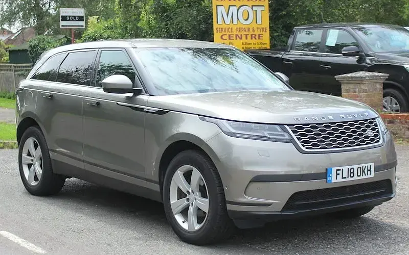 Used Land Rover Range Rover Velar SE 241 HP (177 kW) 2020 SUV