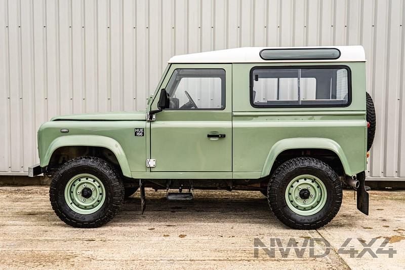 Used Land Rover Defender Heritage 2004 Green Estate