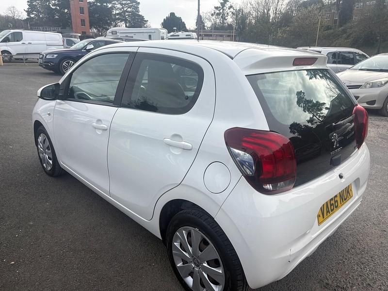 Used Peugeot 108 Active 68 HP (50 kW) 2017 White Hatchback