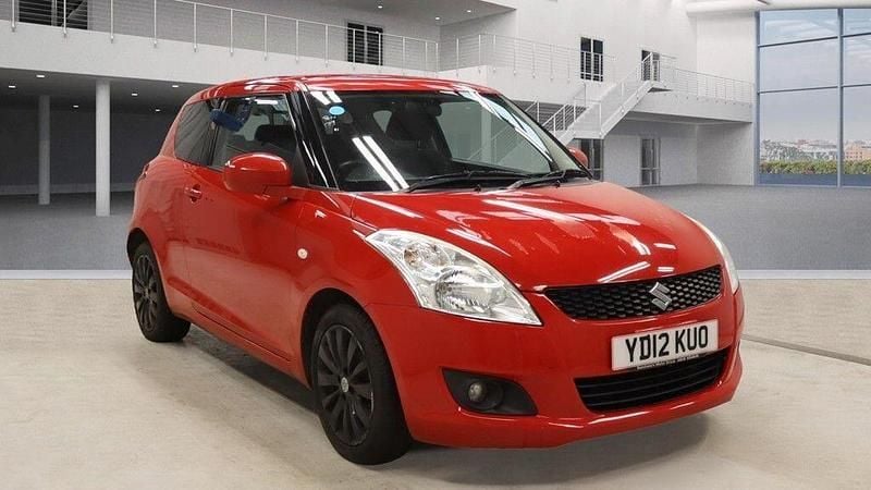 Red Used 2012 Suzuki Swift SZ4 Hatchback | £2,495 (Fair price) - Image 1/4