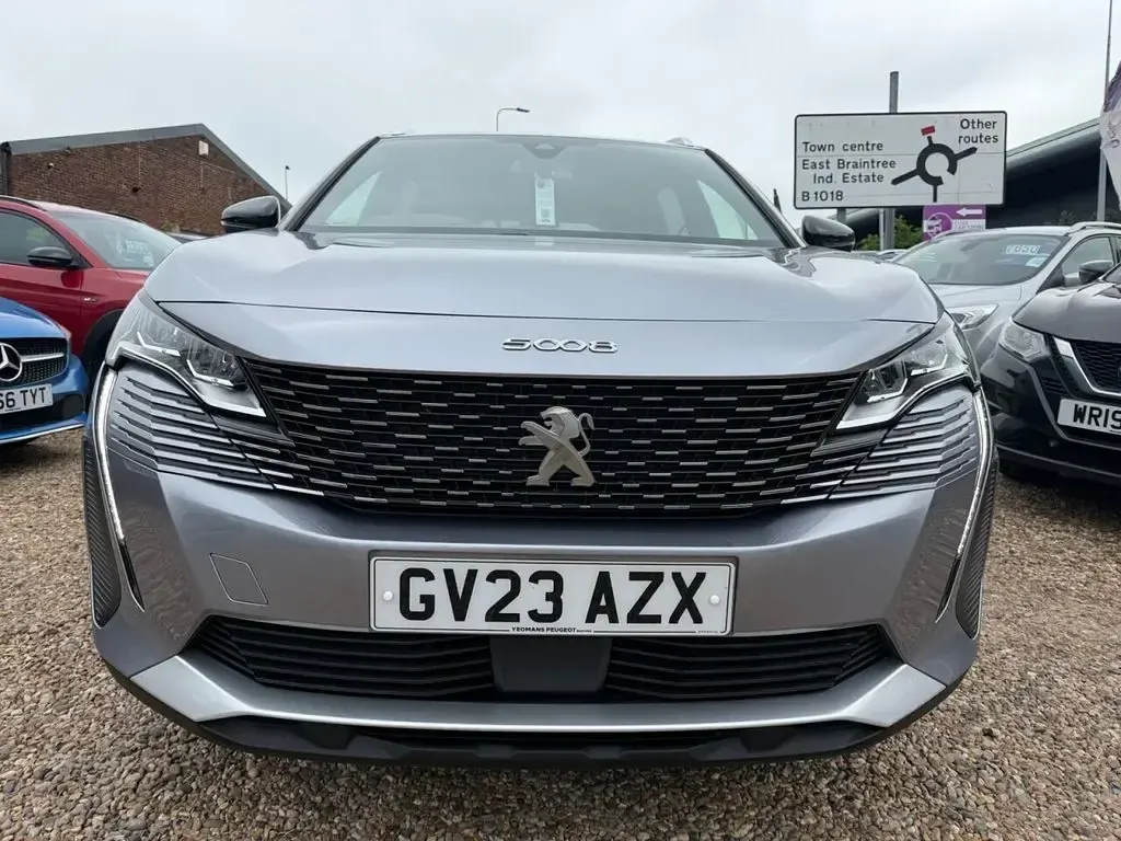 Used Peugeot 5008 Allure+ 130 HP (95 kW) 2023 Grey SUV