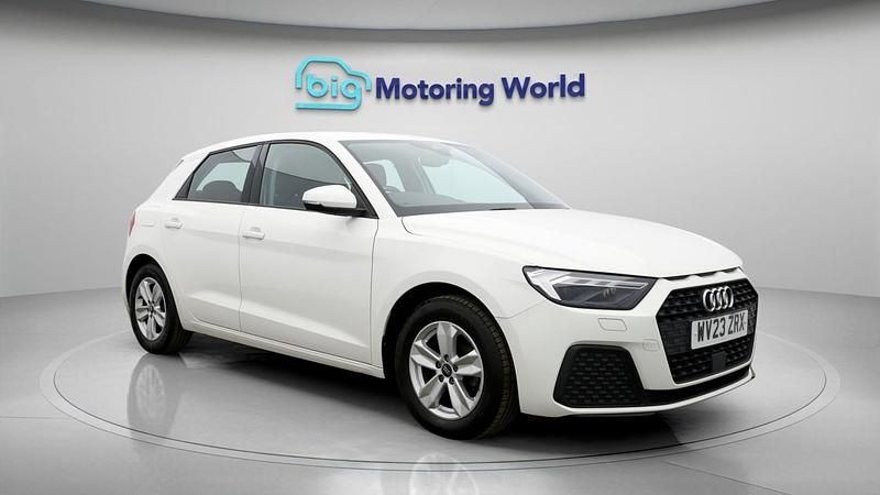 Begagnad Audi A1 2023 Vit SUV