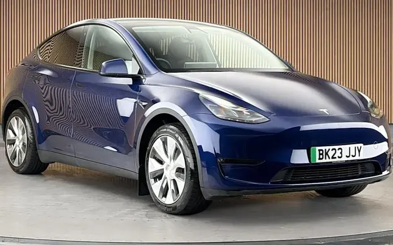 Used Tesla Model Y Long Range AWD 286 kW (389 HP) 2025 SUV