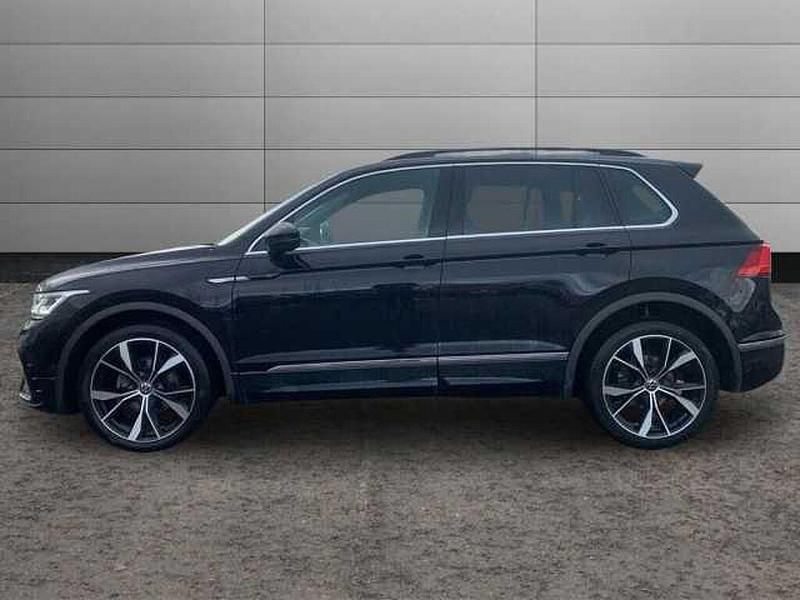 Used VW Tiguan R-line 150 HP (110 kW) 2022 Black SUV