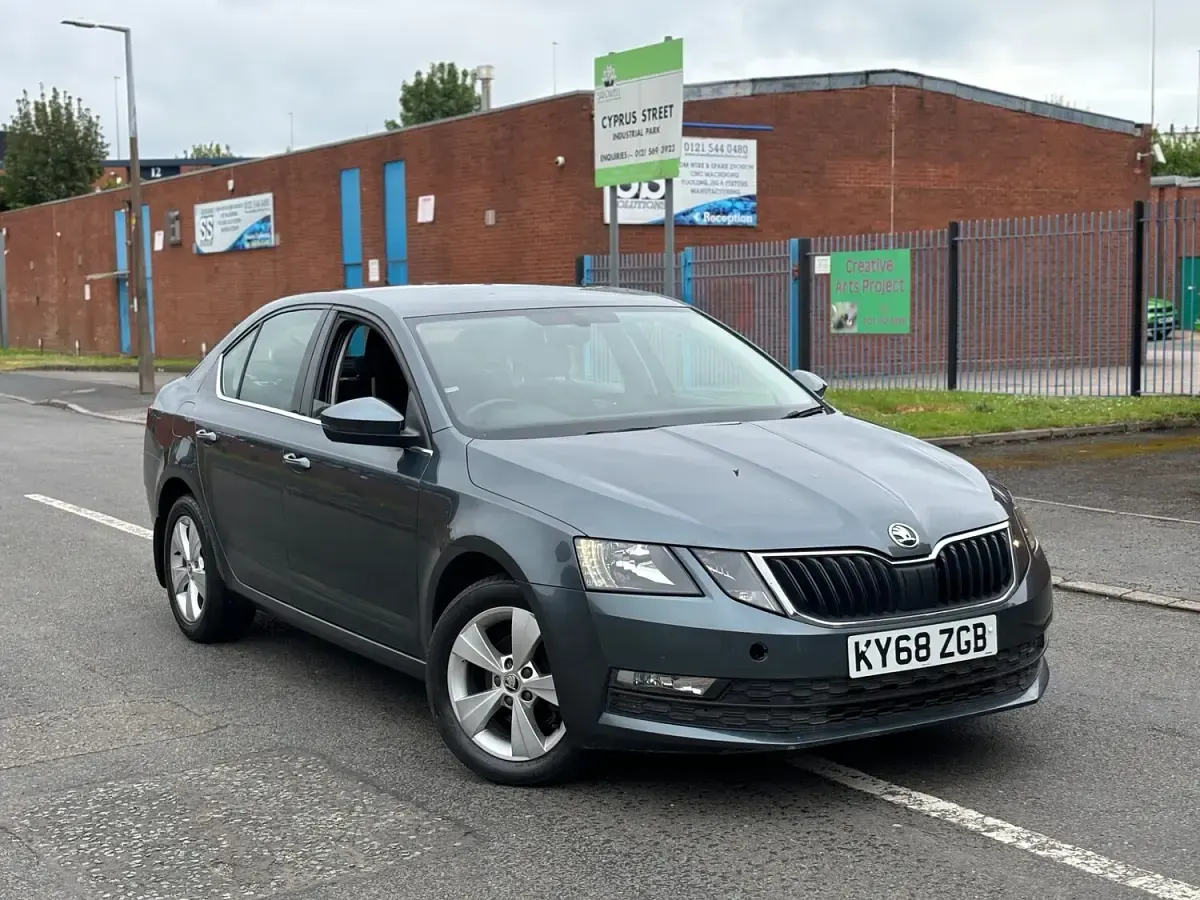 Used Skoda Octavia SE Technology 116 HP (85 kW) 2018 Grey Hatchback