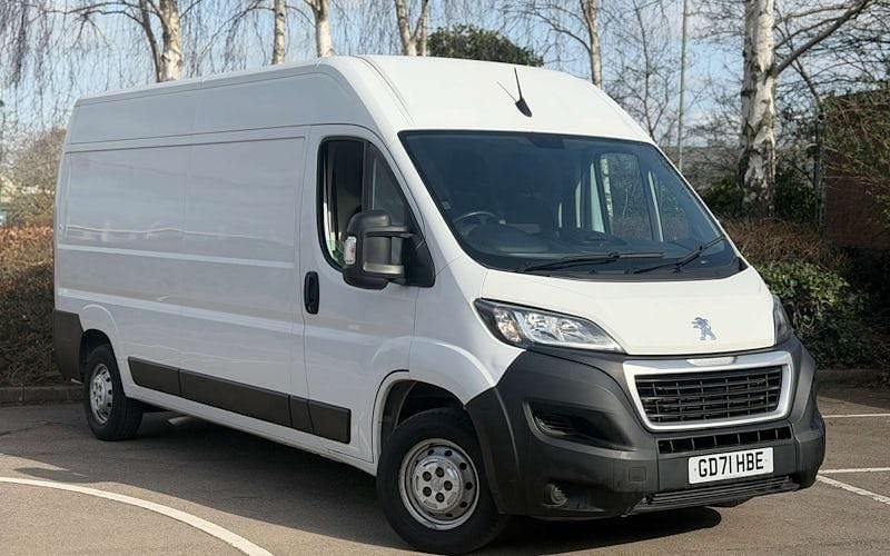 Used Peugeot Boxer 140 HP (102 kW) 2022 White Van