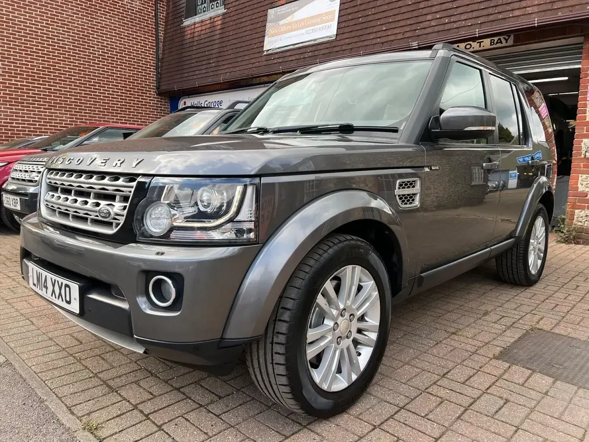 Used Land Rover Discovery 4 HSE 2014 Corris grey SUV