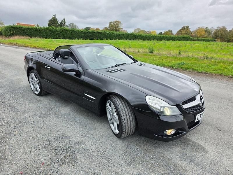 Black Used 2009 Mercedes SL350 Cabriolet | £9,995 (Fair price) - Image 1/4