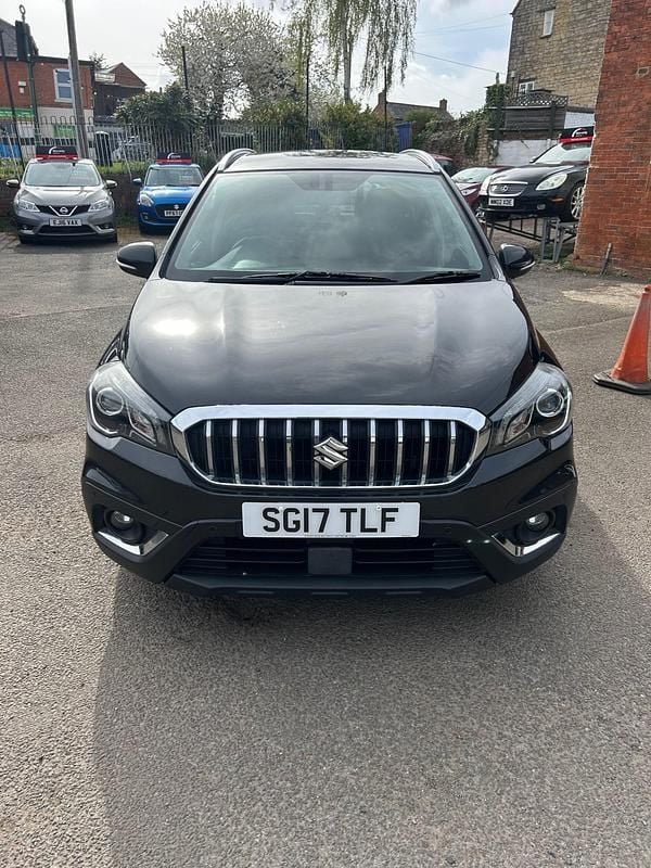 Usado Suzuki SX4 SZ-T 120 HP (88 kW) 2017 Preto Citadino