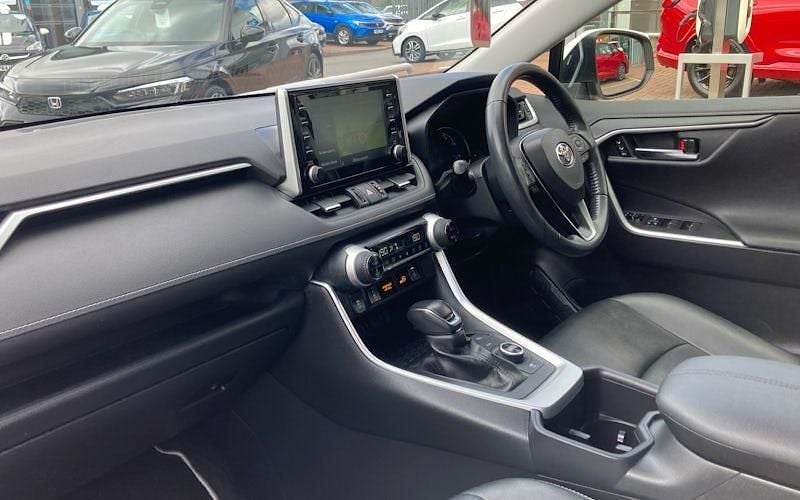 Usado Toyota RAV4 222 HP (163 kW) 2025 SUV