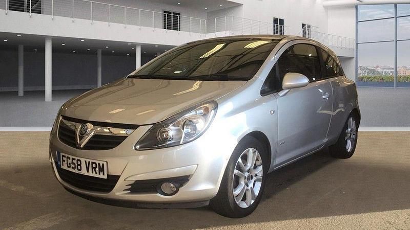 Silver Used 2008 Vauxhall Corsa Hatchback | £2,500 (Good price) - Image 1/4