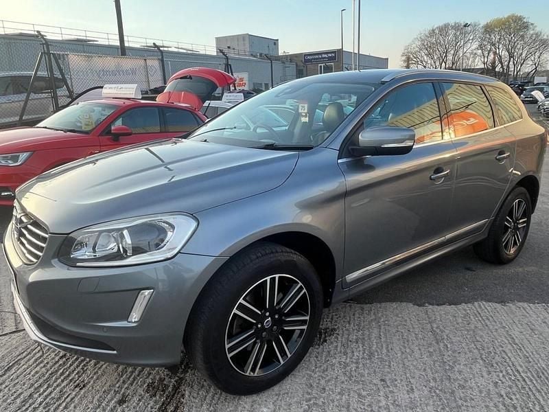 Used Volvo XC60 SE Lux 190 HP (139 kW) 2016 Grey SUV