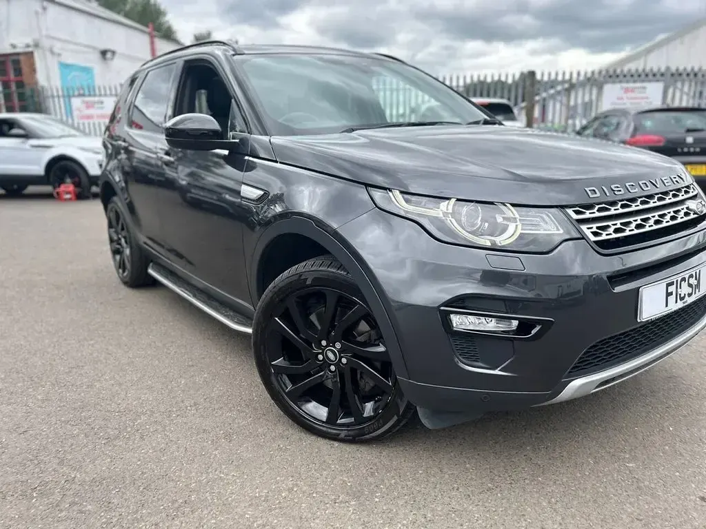 Used Land Rover Discovery 5 HSE 238 HP (175 kW) 2018 Grey SUV