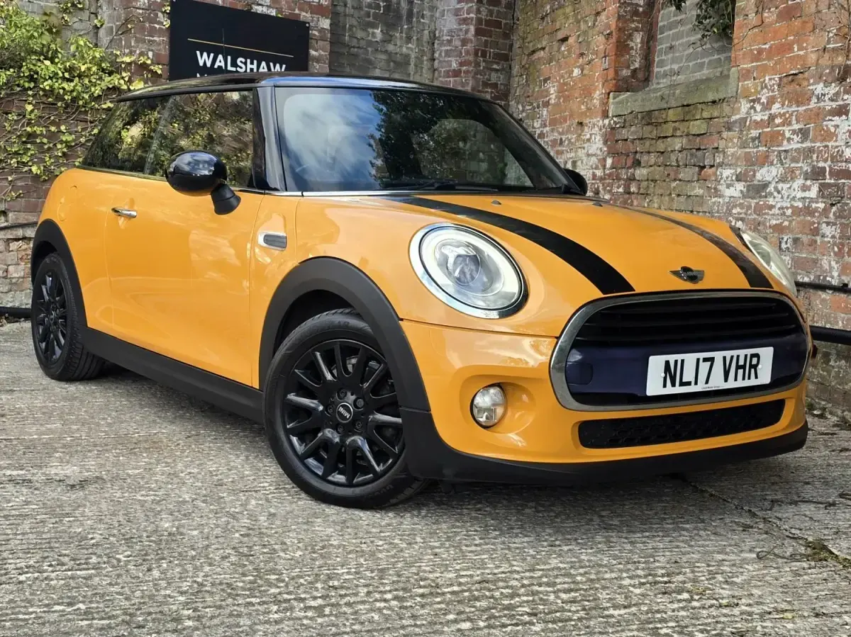 Używany Mini Cooper D Hatch 2017 Pomarańczowy Hatchback