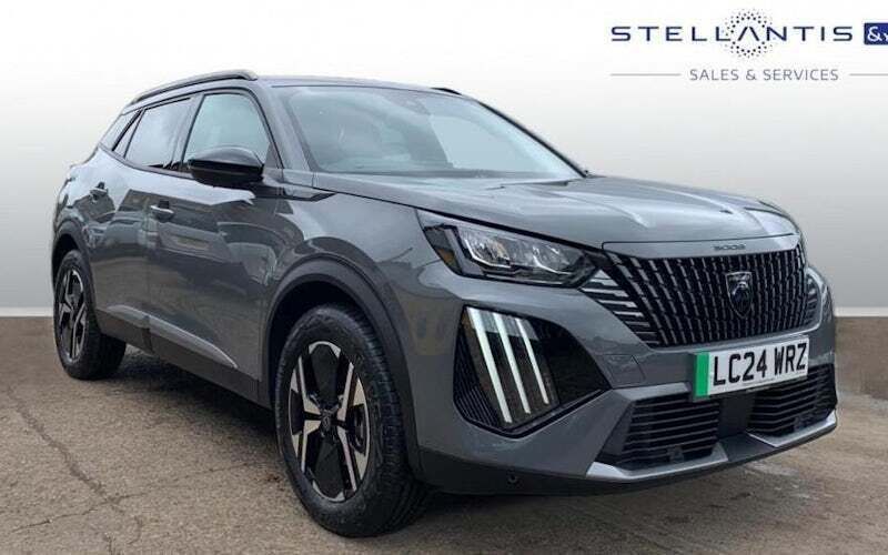 Used 2024 Peugeot e-2008 Allure SUV | £20,990 (Expensive) - Image 1/4