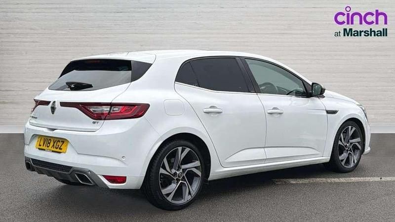 Used Renault Mégane IV GT 202 HP (148 kW) 2018 White Hatchback
