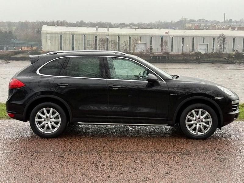 Usado Porsche Cayenne 245 HP (180 kW) 2013 Preto SUV