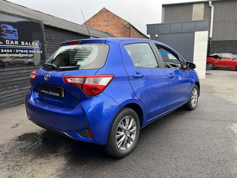 Used Toyota Yaris 2018 Blue Hatchback