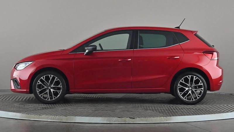 Used Seat Ibiza XCELLENCE Lux 110 HP (80 kW) 2022 Red Hatchback