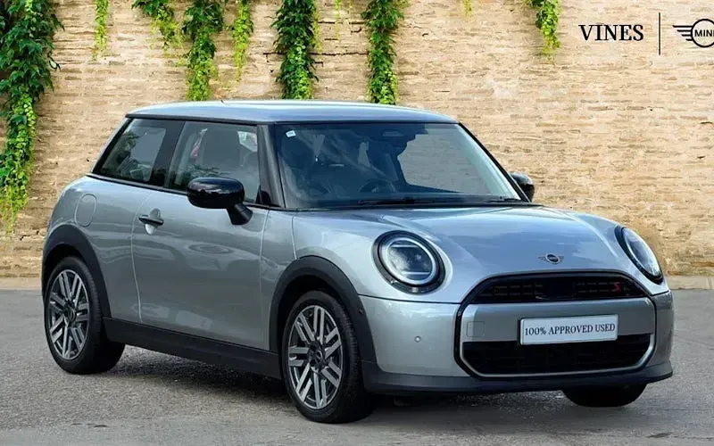 Used Mini Cooper Classic 150 kW (204 HP) 2026 Hatchback