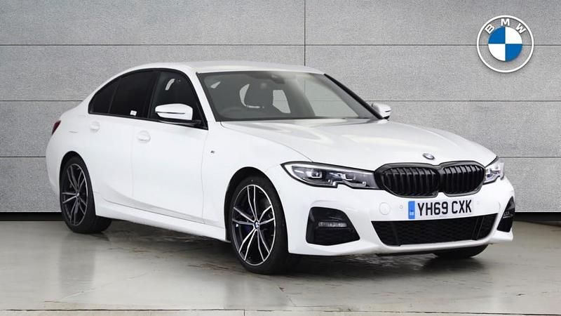 White Used 2019 BMW 320 M Sport | £20,950 (A bit pricey) - Image 1/4