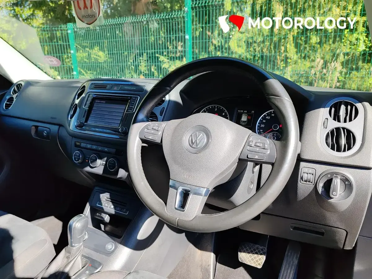 Used VW Tiguan Edition 148 HP (108 kW) 2016 Grey SUV