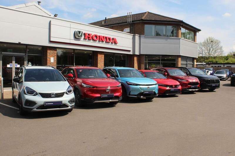 Twilight blue Used 2017 Honda CR-V EX SUV | £16,000 (A bit pricey) - Image 1/2