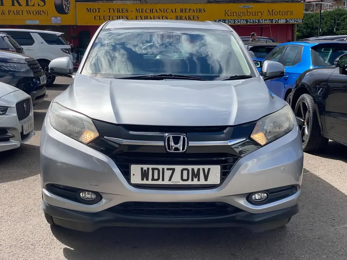 Used Honda HR-V SE 130 HP (95 kW) 2017 Silver SUV