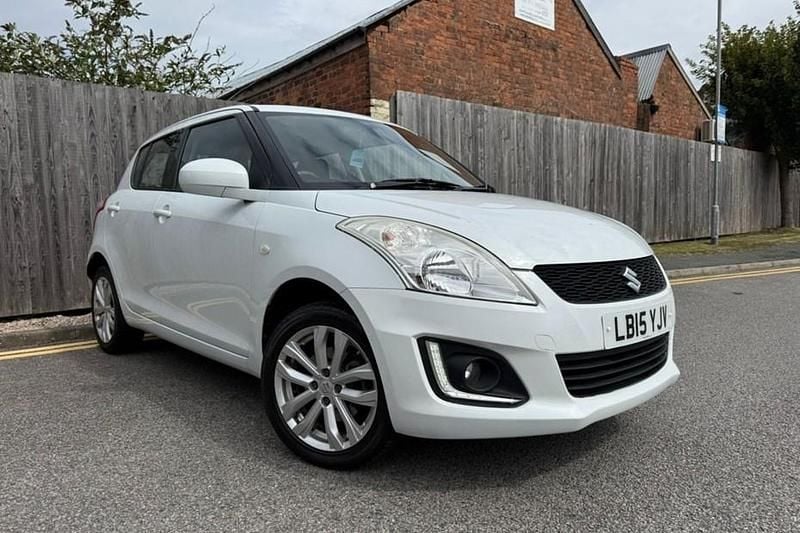 White Used 2015 Suzuki Swift SZ3 Hatchback | £4,995 (Fair price) - Image 1/1