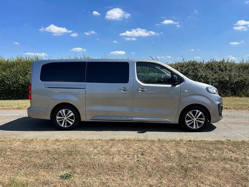 Used Peugeot e-Traveller Allure 100 kW (136 HP) 2021 Grey MPV