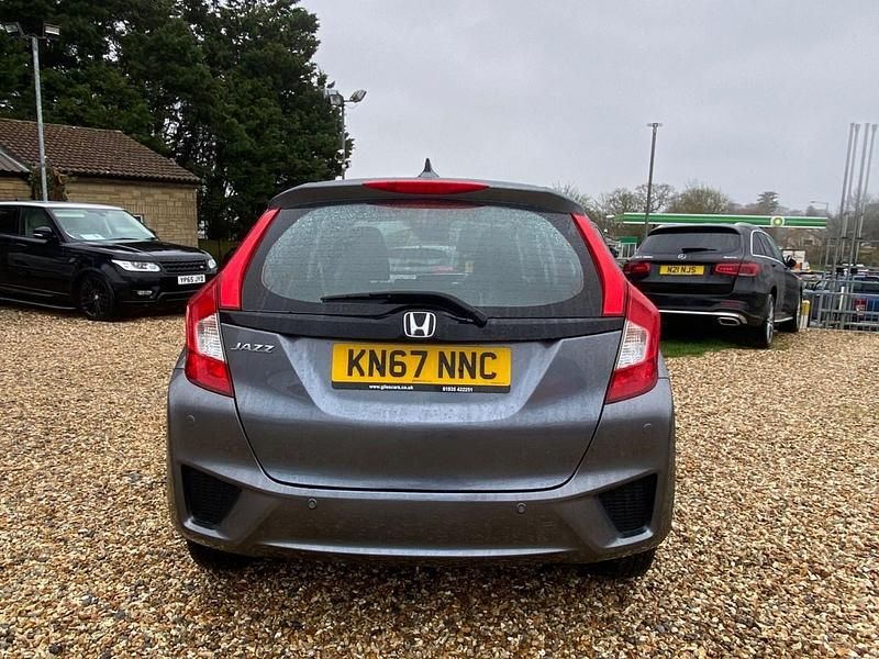 Begagnad Honda Jazz SE 102 HK (75 kW) 2017 Grå Halvkombi