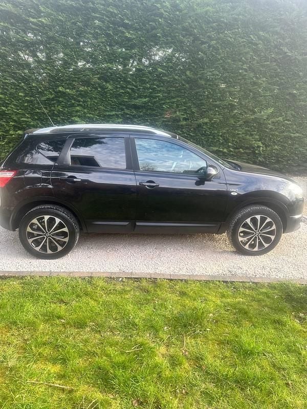 Used Nissan Qashqai N-TEC 130 HP (95 kW) 2012 Black SUV