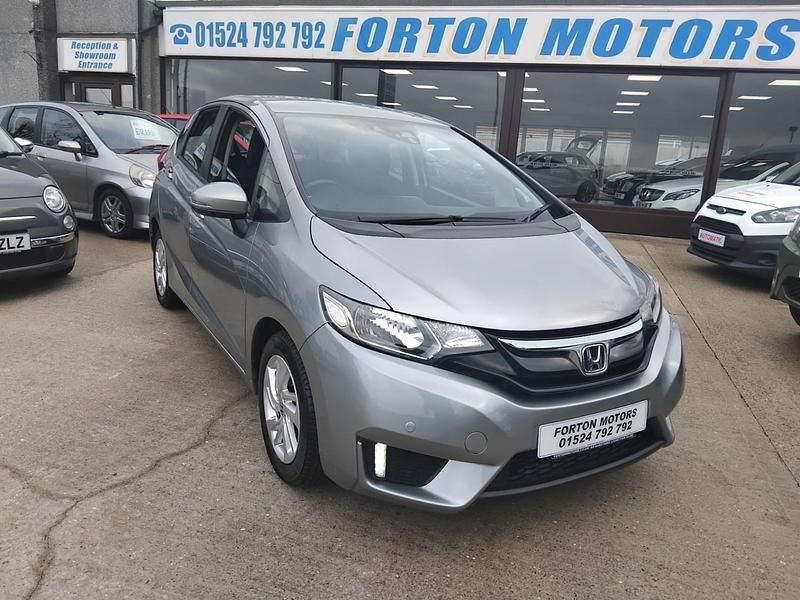 Used Honda Jazz SE 2017 Silver Hatchback