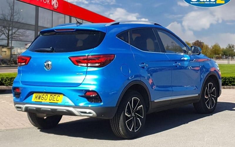 Usado MG ZS Exclusive 106 HP (77 kW) 2023 Azul SUV