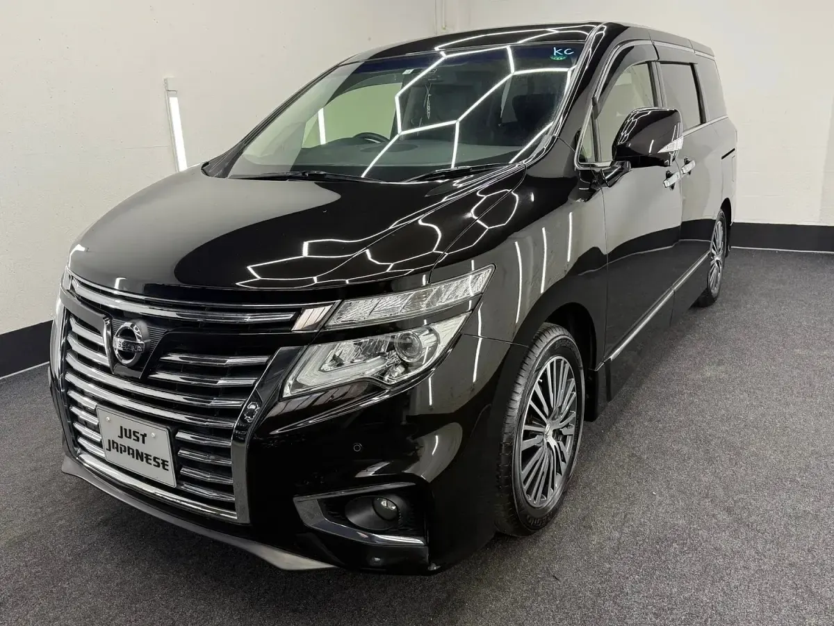 Used Nissan Elgrand 2018 Black MPV